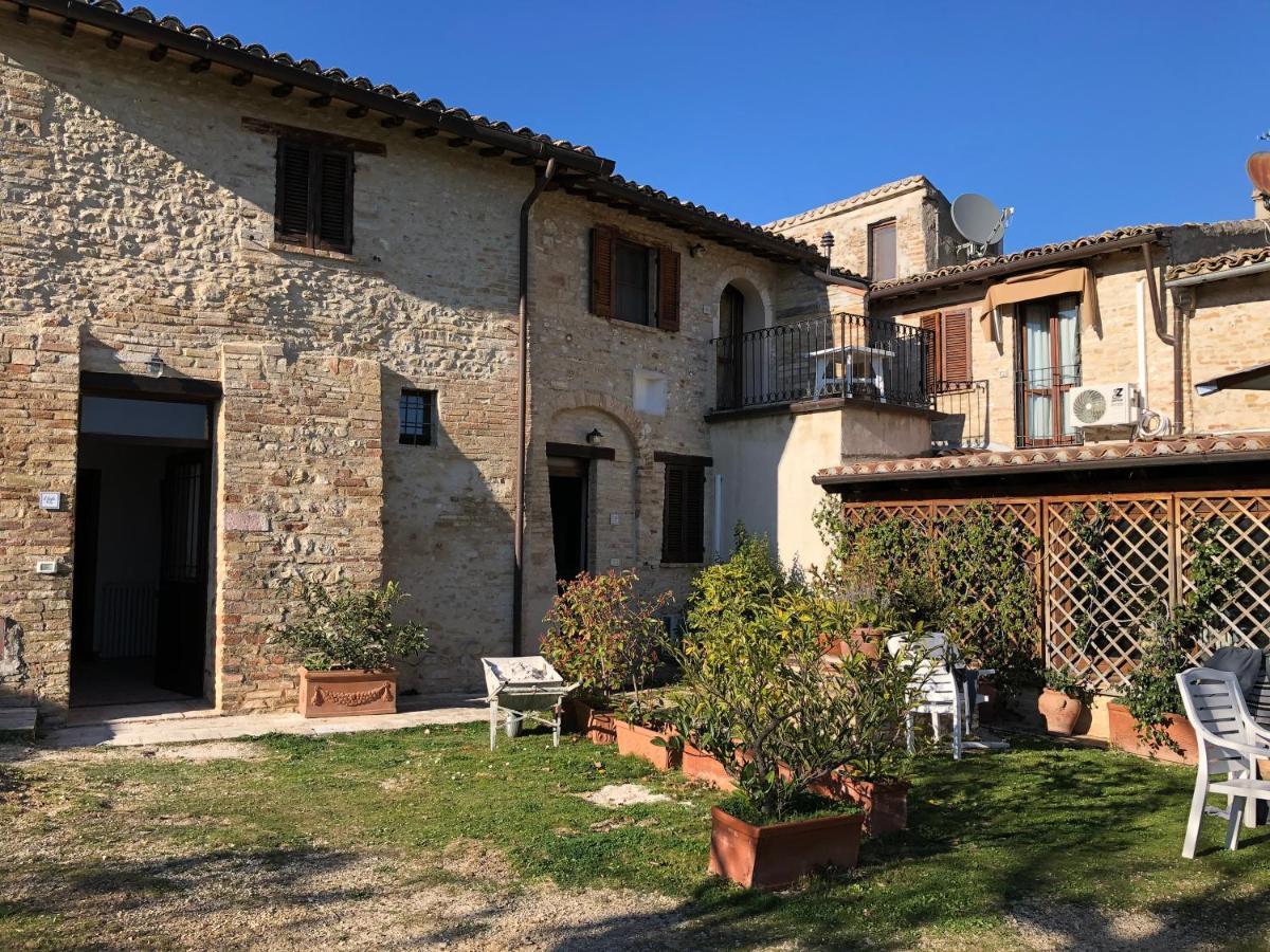Agriturismo Camiano Piccolo モンテファルコ エクステリア 写真