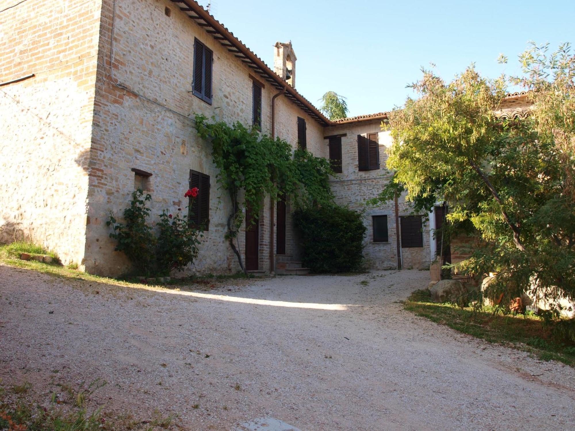 Agriturismo Camiano Piccolo モンテファルコ エクステリア 写真